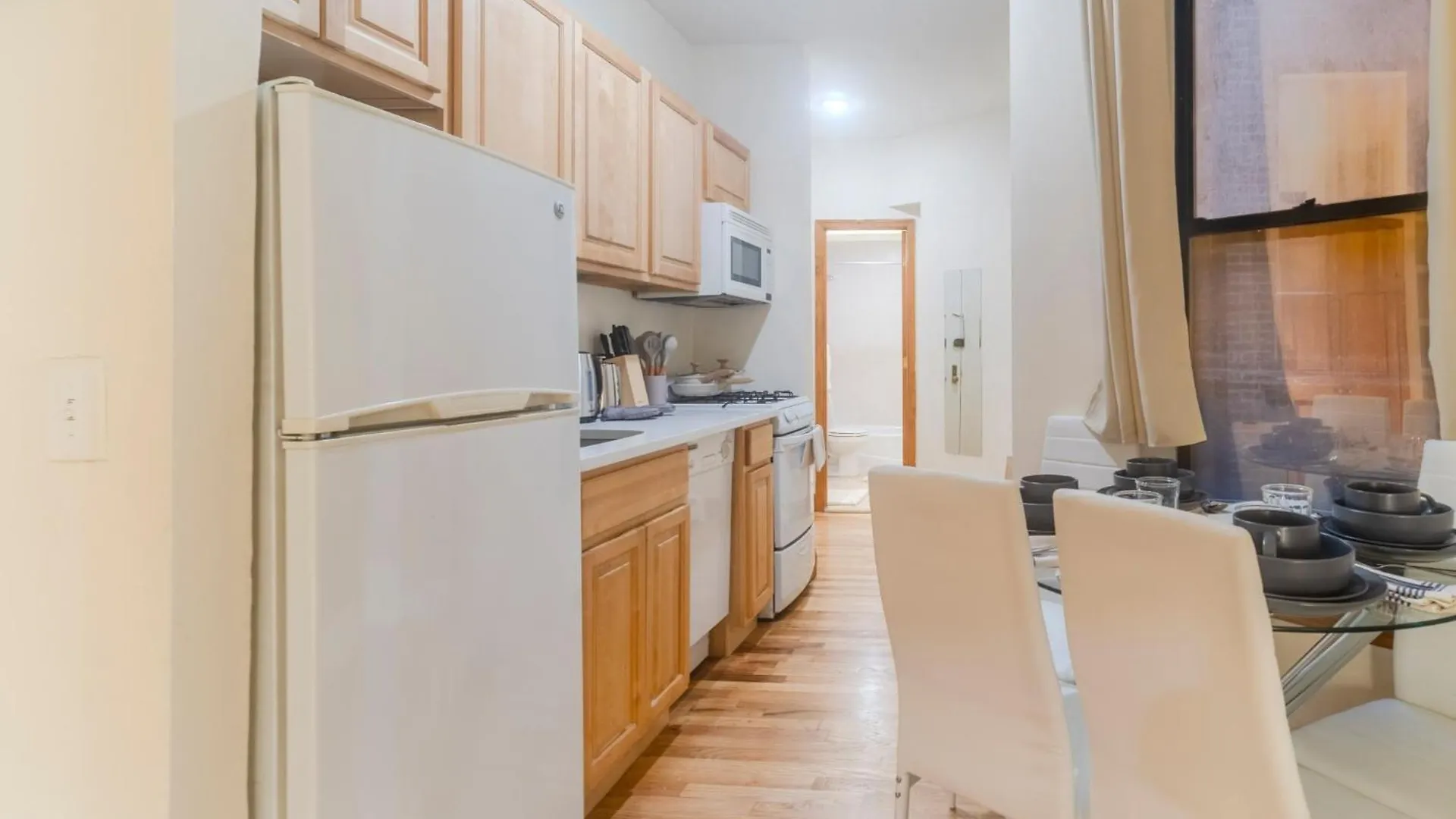 Near Time Square Stay In New York City, Columbus Circle And Health Kitchen Διαμέρισμα